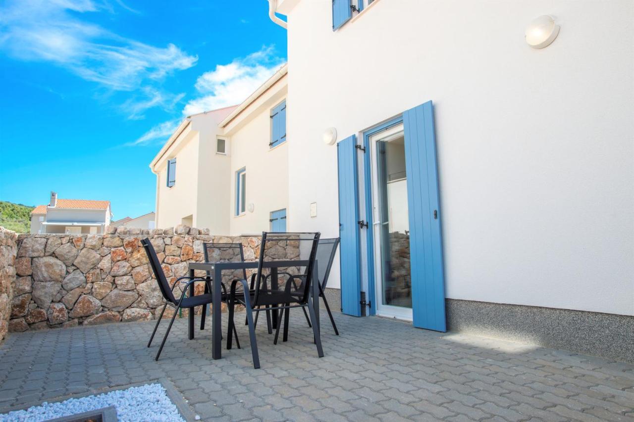 Best Island View Cres Exterior photo